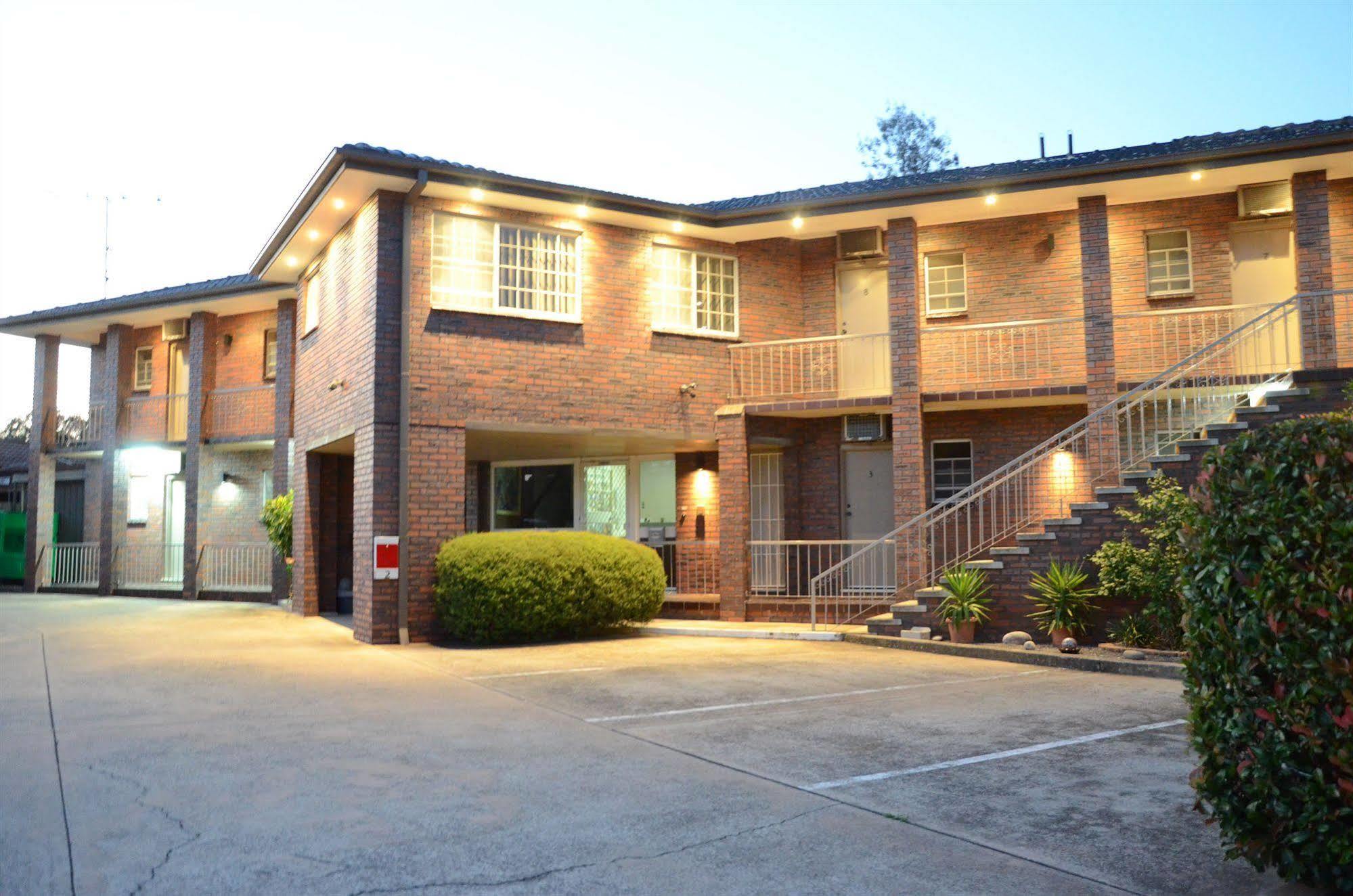 Motel Margeurita Queanbeyan Exterior photo